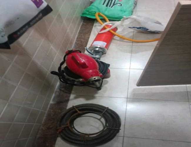 六里桥管道疏通家用小型管道疏通器
