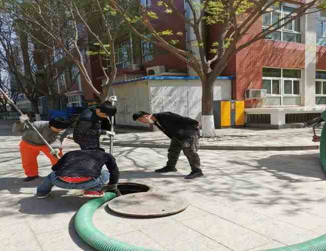 清理化粪池(清理化粪池收费标准价格表)