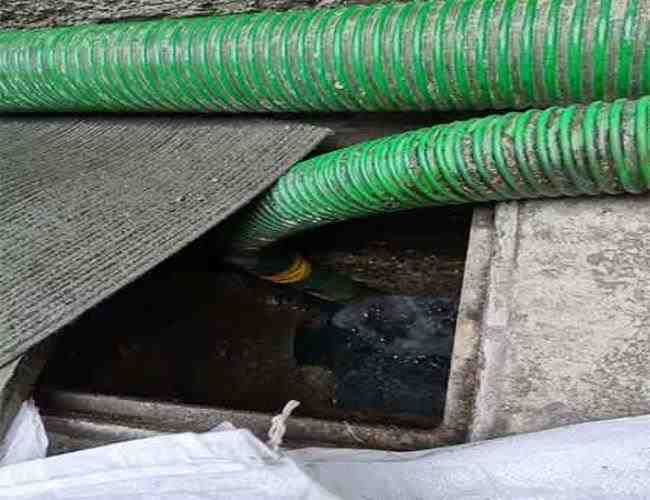 抽污水车(抽污水车多少钱一辆)